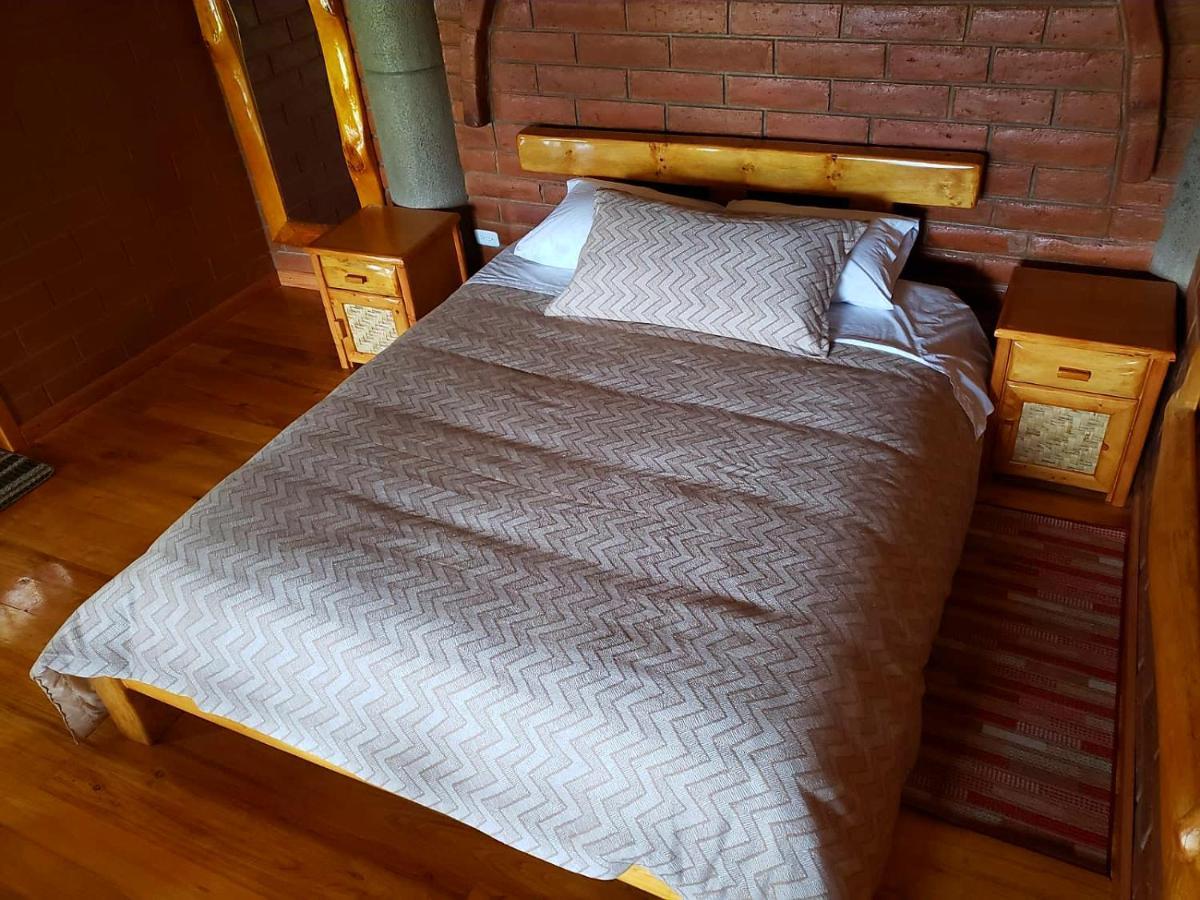 Atallaro Hospedaje Otavalo Esterno foto